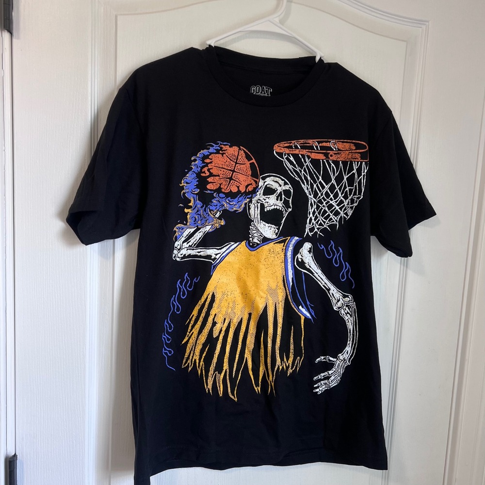 Goat Crew Men Medium Black Skeleton Basketball Graphic T-Shirt Streetwear Cotton
